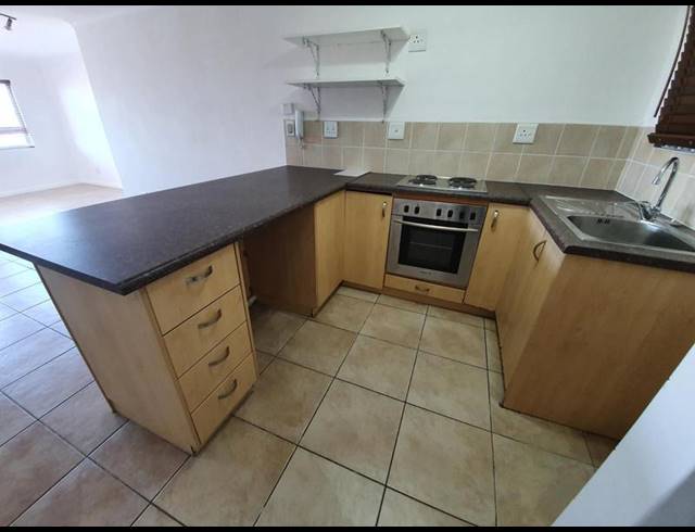 1 BEDROOM PROPERTY TO RENT IN SALT RIVER